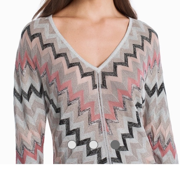 NWT White House Black Market V-Neck Chevron Pullover Sweater Top - Picture 3 of 4